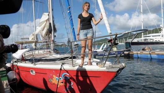 Laura Dekker (14) sails around the world